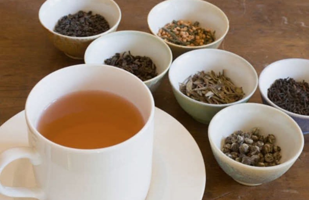 Théière et accessoires de dégustation